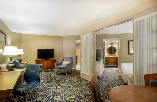 Brush - Stewarts Hotel | Dream Beach Vacay! 4 Units, 2 Swimming Pools & Spa! Right on the Beach