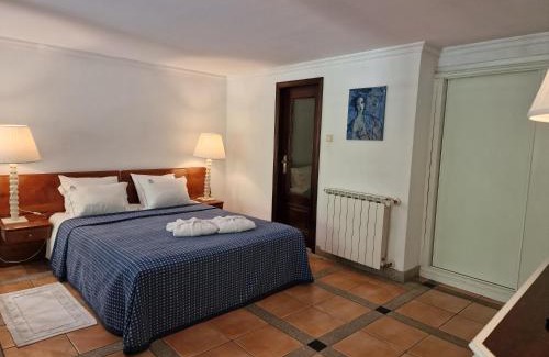 Parada de Todeia House | Dream corner by waterfalls, 20 min to Oporto, by Porto with Love LDA