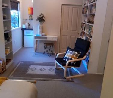 Paraparaumu Beach Bed & Breakfast | Dream Escape for 2
