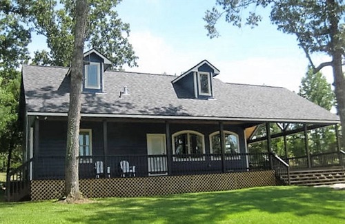 Broaddus House | Dream Get Away "A Place to Make Memories"