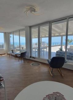 Shkembi i Kavajes Apartment | Dream House