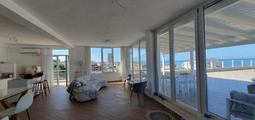 Shkembi i Kavajes Apartment | Dream House