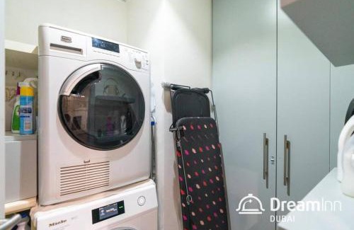 Dubai Festival City Apartment | Dream Inn - Contemporary 2BR Marsa Tower