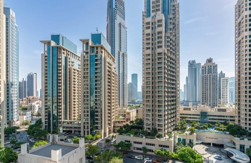 Downtown Dubai Apartment | Dream Inn - Modernly Designed 1 Bedroom in Downtownn