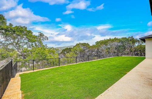 Leander House | Dream on Devil's Cove