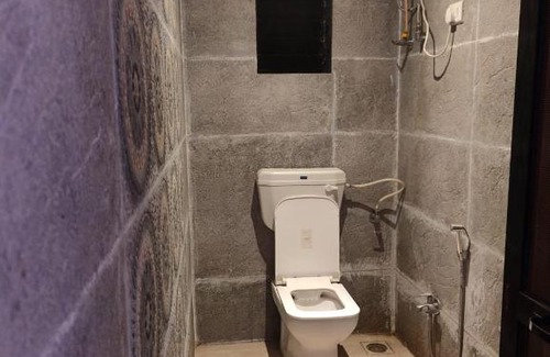 Bhiwandi Hotel | Dream Palace