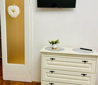 Hunedoara Apartment | Dream Rooms