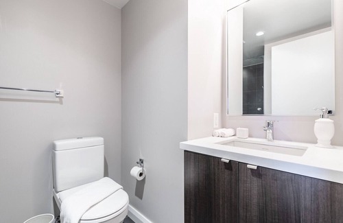 Bloor-Yorkville Condo | Dream suite in Yorkville