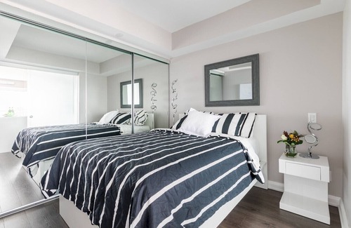 Bloor-Yorkville Condo | Dream suite in Yorkville
