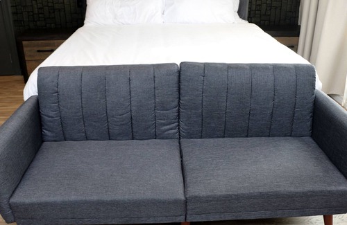Northeast Mississauga Hotel | Dream Suites