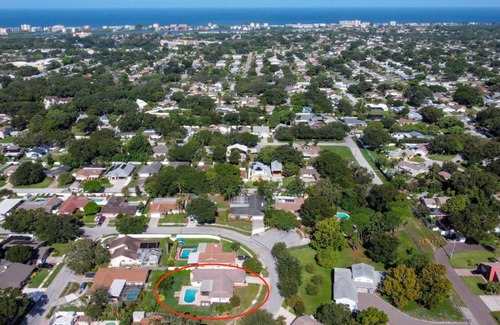 Seminole House | Dream Vacation Home w Heated Pool Close to Beaches Clearwater St Pete Quiet with Big Backyard
