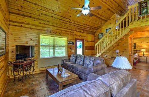 Mountain View House | Dream Valley Mountain View Cabin with Covered Porch!