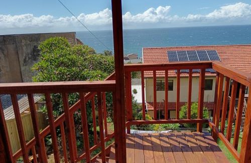 Bluff Apartment | Dream View Cabin