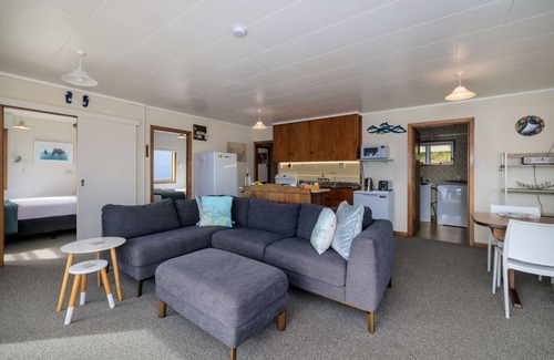 Paihia House | Dream View Waterfront - Paihia Holiday Home