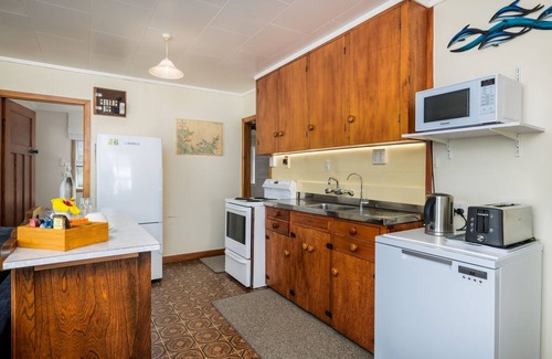Paihia House | Dream View Waterfront - Paihia Holiday Home
