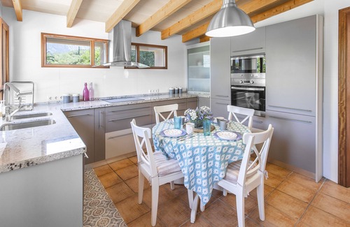 Soller House | Dream villa in the heart of Sóller with pool and jacuzzi. FREE WIFI