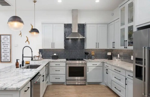 Carolyn Estates House | Dream Weaver On Cedar Creek Lake ⚓️