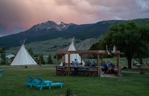 Gardiner RV Rental | Dreamcatcher Tipi Hotel