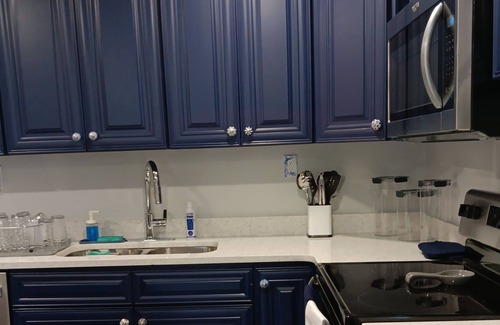Conyers Apartment | Dreaming in Blue