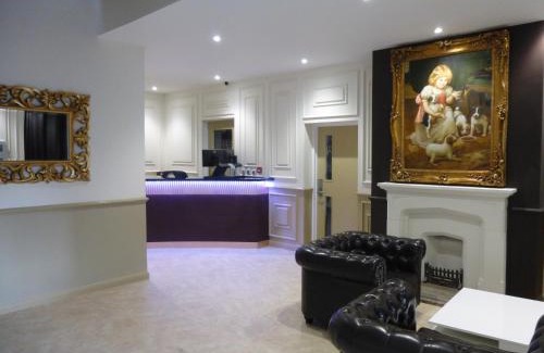 Barking Hotel | Dreams Hotel