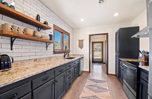 Joshua Tree House | 🌵Dreamspace - Peaceful Home w/Hot Tub, Fire Pit, Amazing Views & Close To Park Entrance🌵
