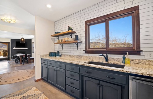 Joshua Tree House | 🌵Dreamspace - Peaceful Home w/Hot Tub, Fire Pit, Amazing Views & Close To Park Entrance🌵