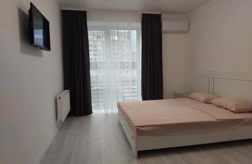 Lutsk Apartment | DreamTown Однокімнатна біля вокзалу