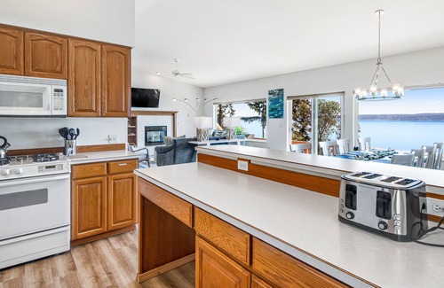 Brinnon House | Dreamy coastal retreat with pool table, ping-pong, water view, 2 kitchens