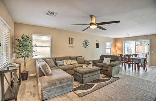 El Mirage House | Dreamy El Mirage Oasis Less Than 12 Mi to Golf and Hike