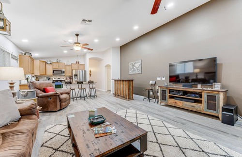 Dos Rios House | Dreamy home with private pool, high-speed WiFi, full kitchen, & W/D