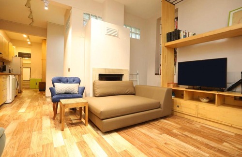 Harbiye Apartment | Dreamy House near Trendy Attractions in Sisli