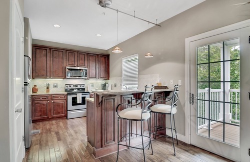 Branson Villa | Dreamy Villa Located Close to the Branson RecPlex! Come and Stay and Play!