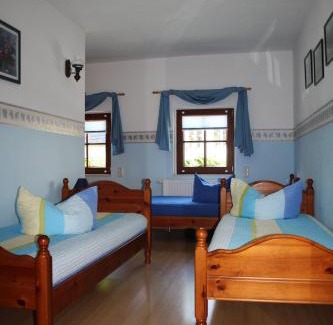 Thermalbad Wiesenbad House | Dreibettzimmer-in-Wiesa