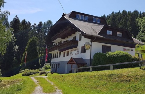 Kraa Apartment | Dreibettzimmer, Dusche, WC, Balkon - Pension Almhof