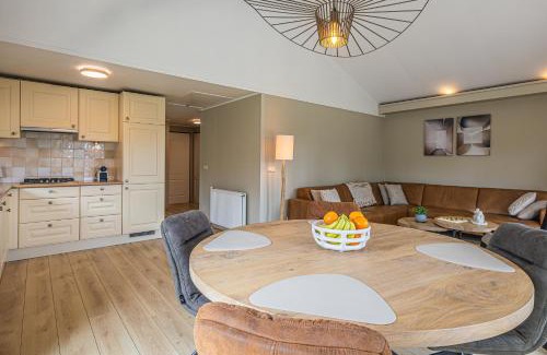 Erm Ski Chalet | Drents Genieten - Goudheide met privé jacuzzi & sauna
