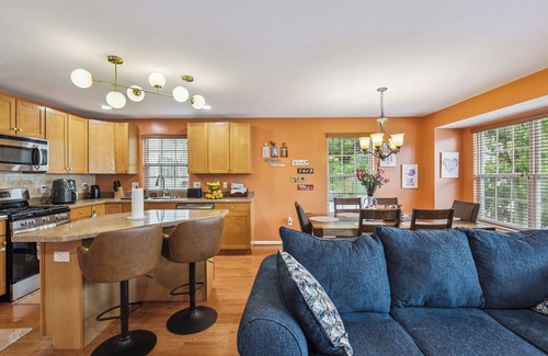Drexel Hill House | Drexel Iconic: Suburban Retreat, Spacious 3-bedroom home, Central AC, Amenities