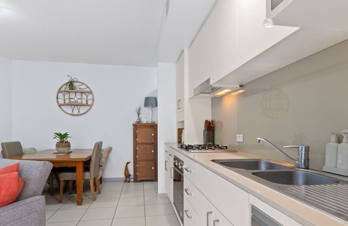 Casuarina Apartment | Drift North 42 with Resort Pool
