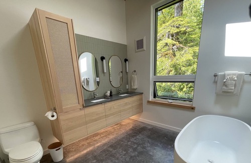 Tofino House | Drift Woods