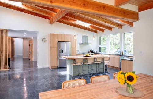 Tofino House | Drift Woods
