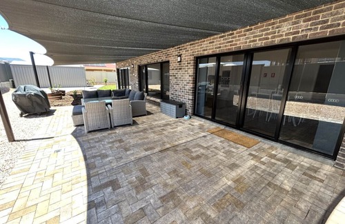 Port Hughes Apartment | Driftwood Cove - Immaculate Home in Port Hughes