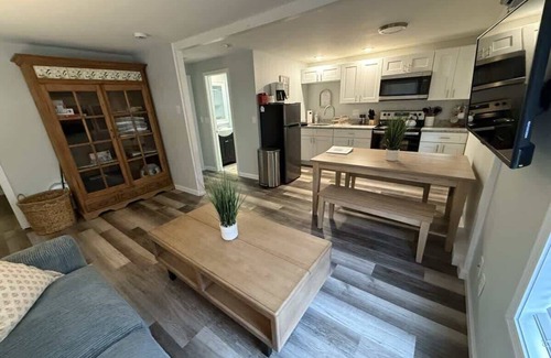 Hampton House | Driftwood Getaway - Perfect Location Near Beach!