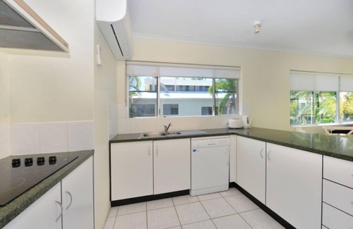 Port Douglas Apartment | Driftwood Mantaray Two Bedroom Two Bathroom Apartment