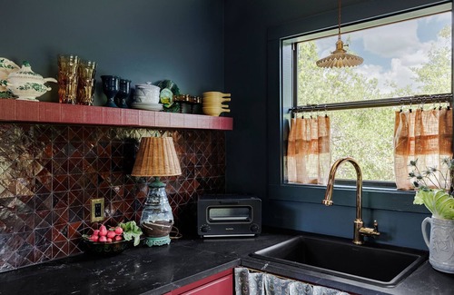 Hays County Condo | Dripping Springs Homestead - Painter's Studio in Nature