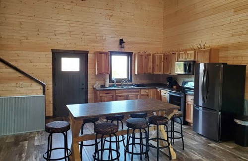 Amherst Cabin | Droptine Lodge