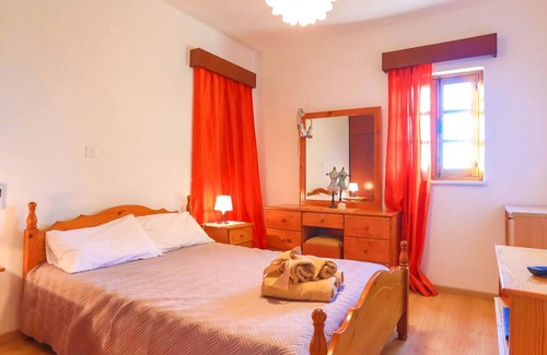 Droushia House | Droushia Corner House