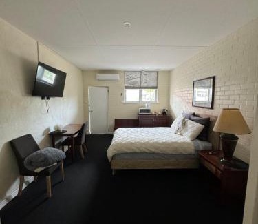 Moora Hotel | Drover's inn