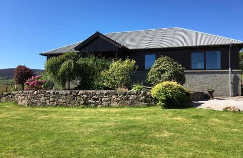 Banchory Apartment | Drumhead Cottage Finzean, Banchory Aberdeenshire Self Catering with Hot Tub