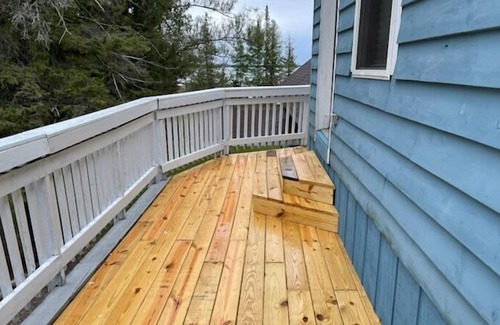 Drummond Apartment | Drummond Island Hotel & Vacation Homes - Tamarack Tops
