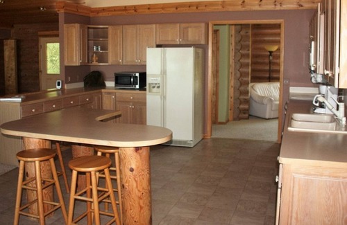 Drummond House | Drummond Island Hotel & Vacation Homes - Rocky Knoll Lodge