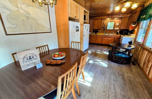 Drummond House | Drummond Island Hotel & Vacation Homes - Lily Pad Place